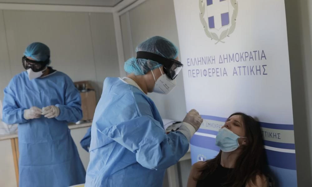 "Καρφιά" Λινού προς κυβέρνηση: Δεν είχαν ληφθεί κεντρικά μέτρα - Αναμενόμενη η αύξηση κρούσματων